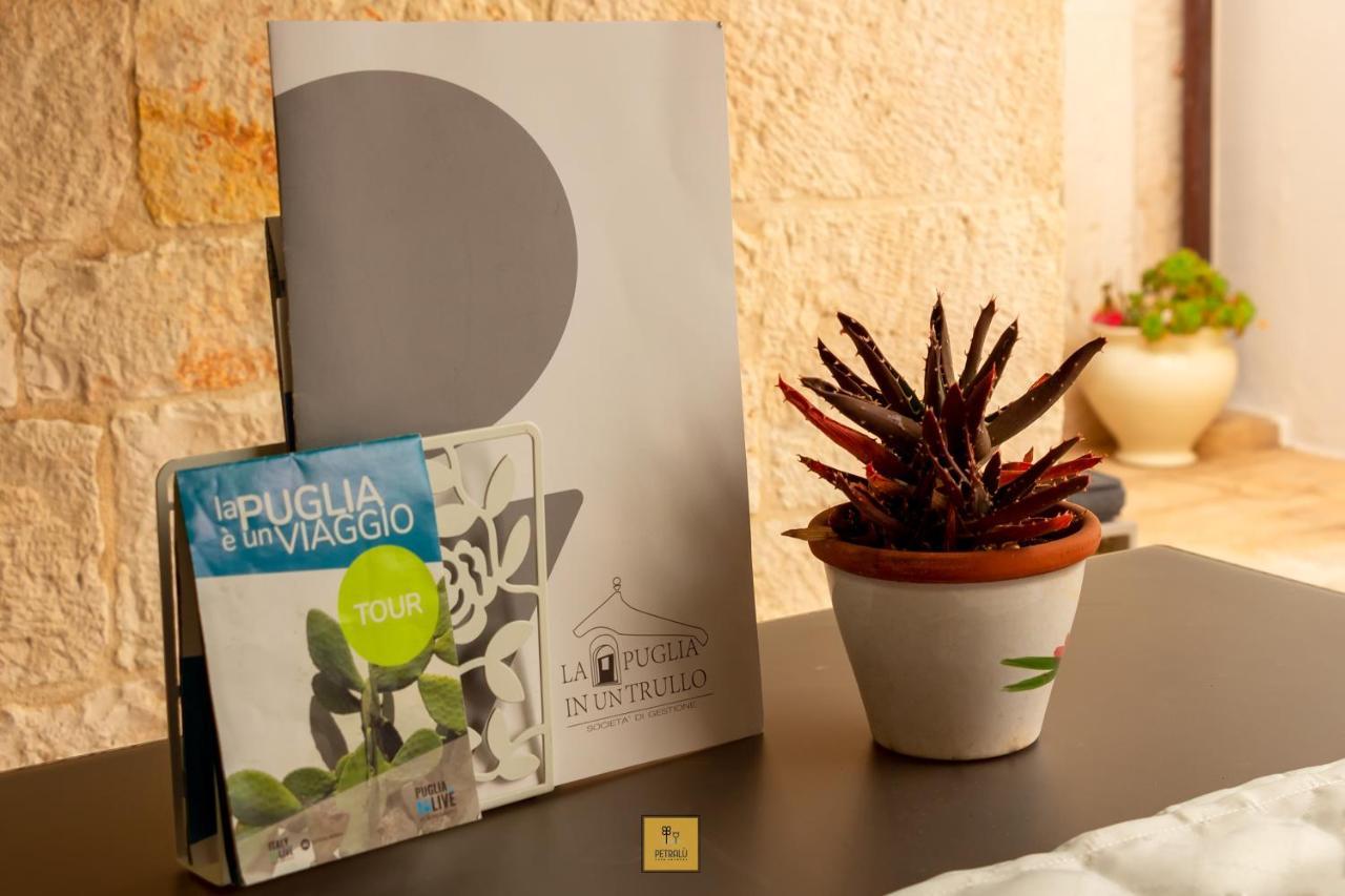 Petralu By La Puglia In Un Trullo Villa Locorotondo Luaran gambar